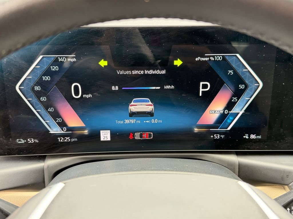 Used 2023 BMW i4 eDrive35 w/ Premium Package image 25