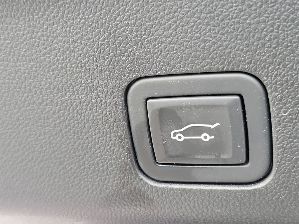 Used 2024 GMC Yukon Denali Ultimate image 32