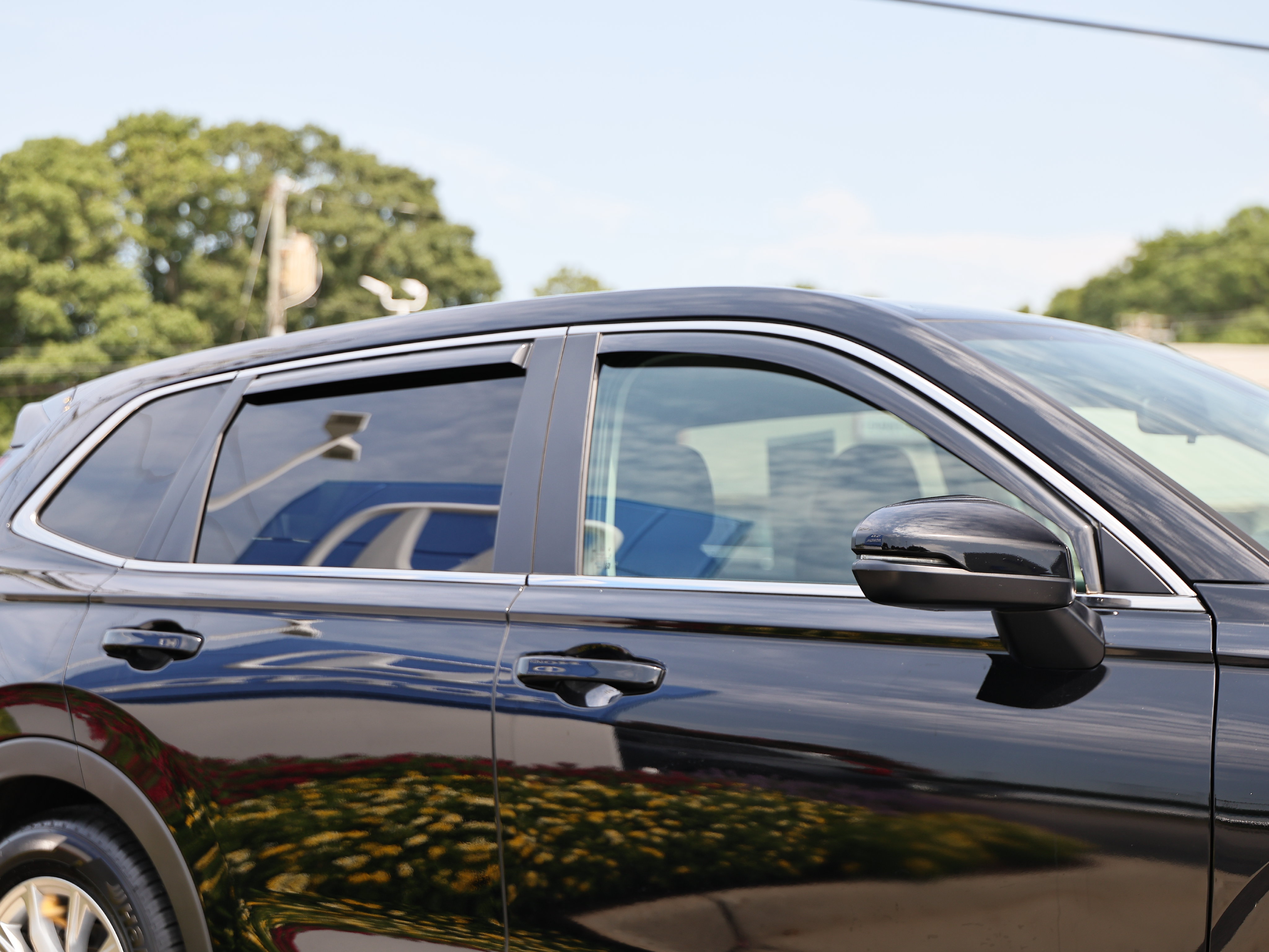 Used 2025 Honda CR-V EX image 13