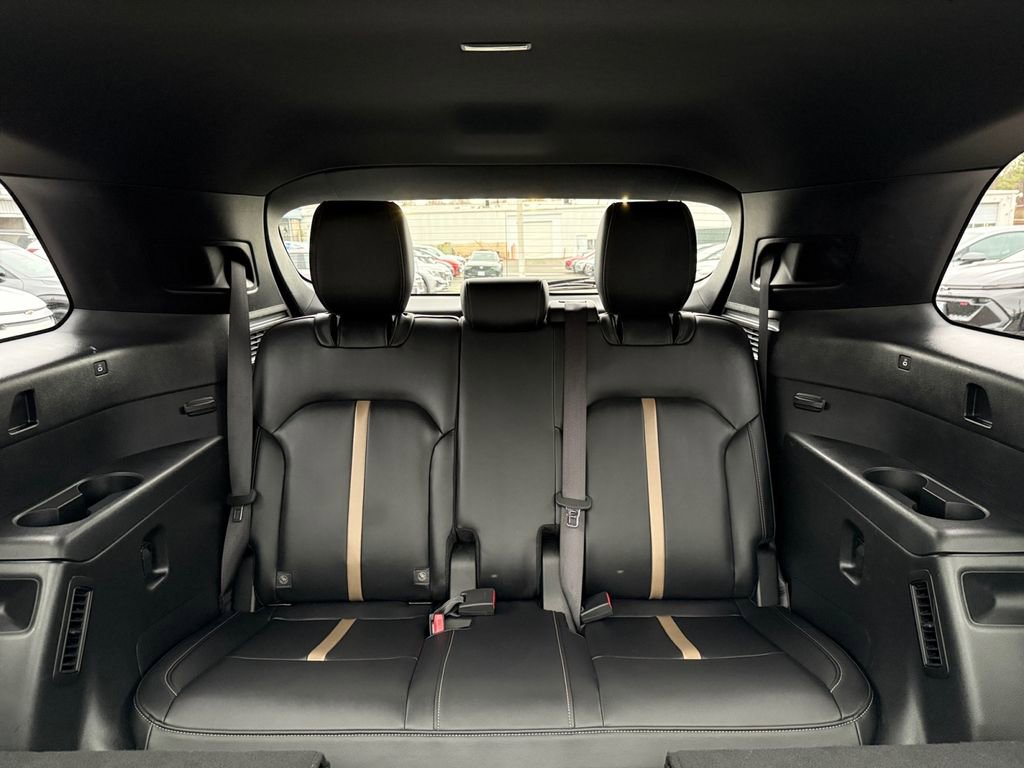 Used 2024 MAZDA CX-90 Plug-In Hybrid w/ Premium Plus image 19