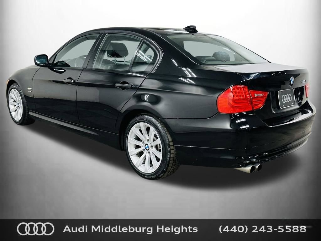 Used 2011 BMW 328i xDrive Sedan image 5