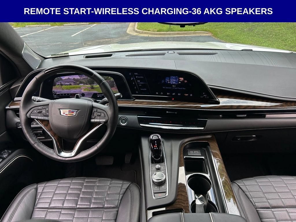 Used 2024 Cadillac Escalade Sport Platinum w/ LPO, ONYX Package AWD/4WD image 16