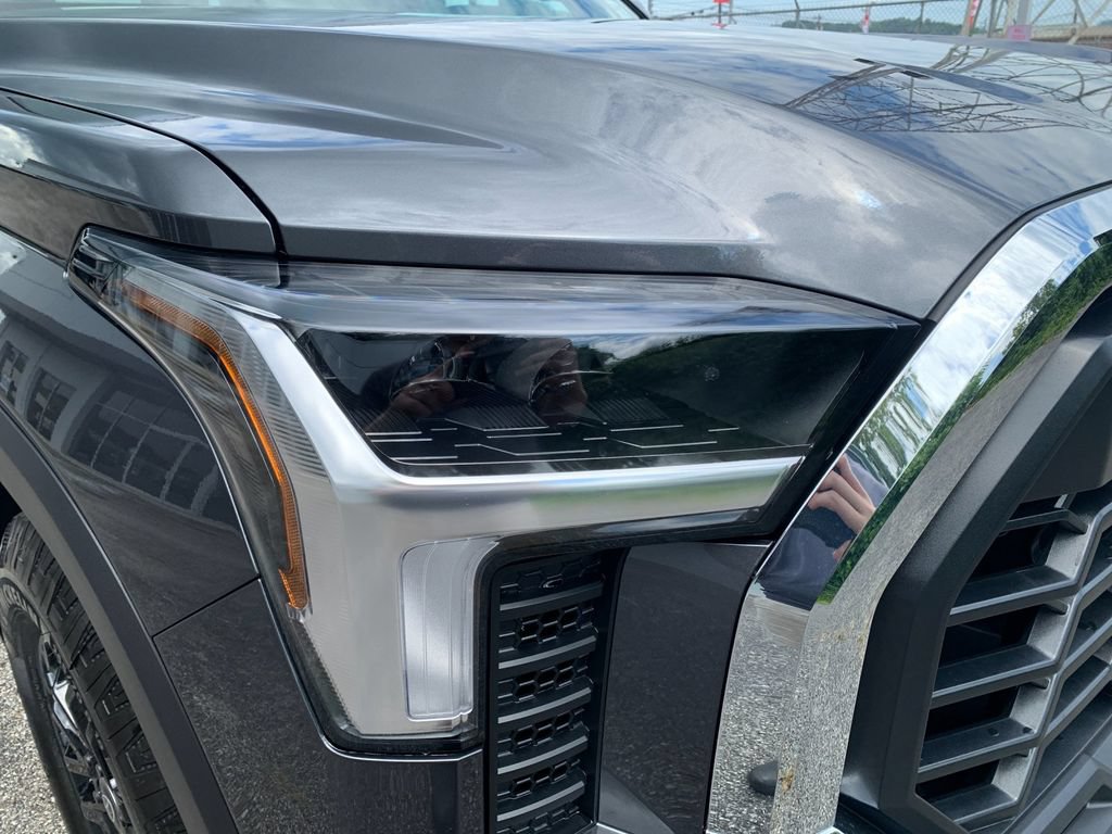 New 2026 Toyota Tundra SR5 AWD/4WD image 32