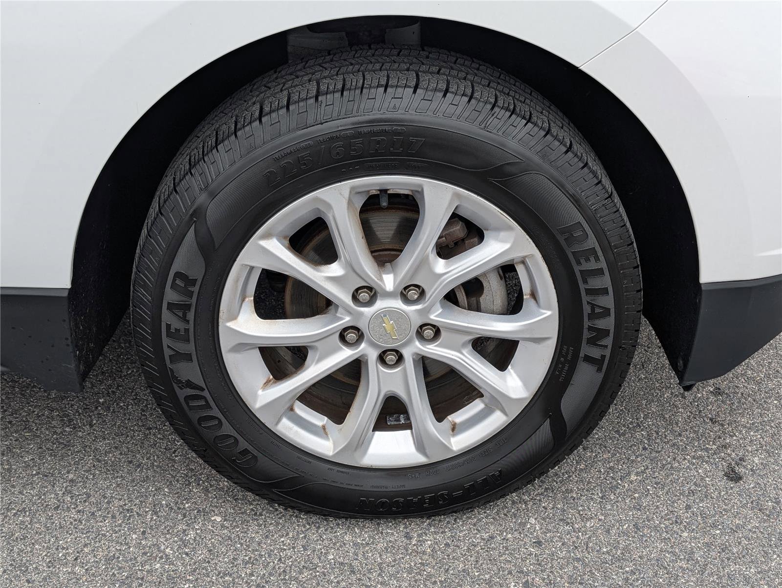 Used 2020 Chevrolet Equinox LT image 9