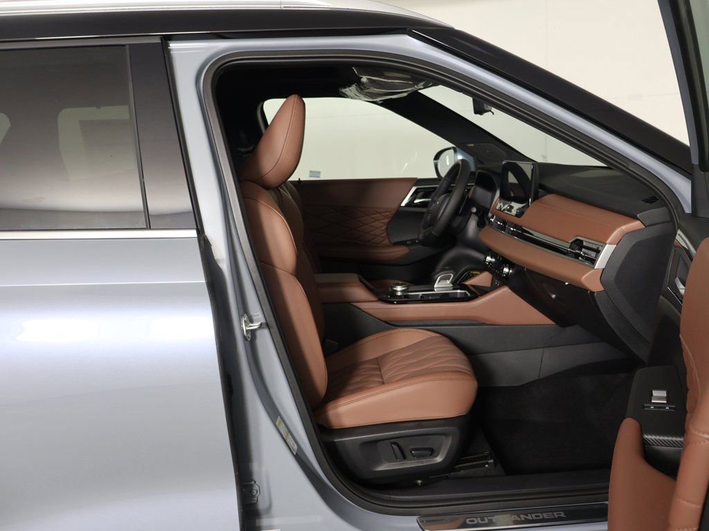 New 2026 Mitsubishi Outlander SEL AWD/4WD image 36