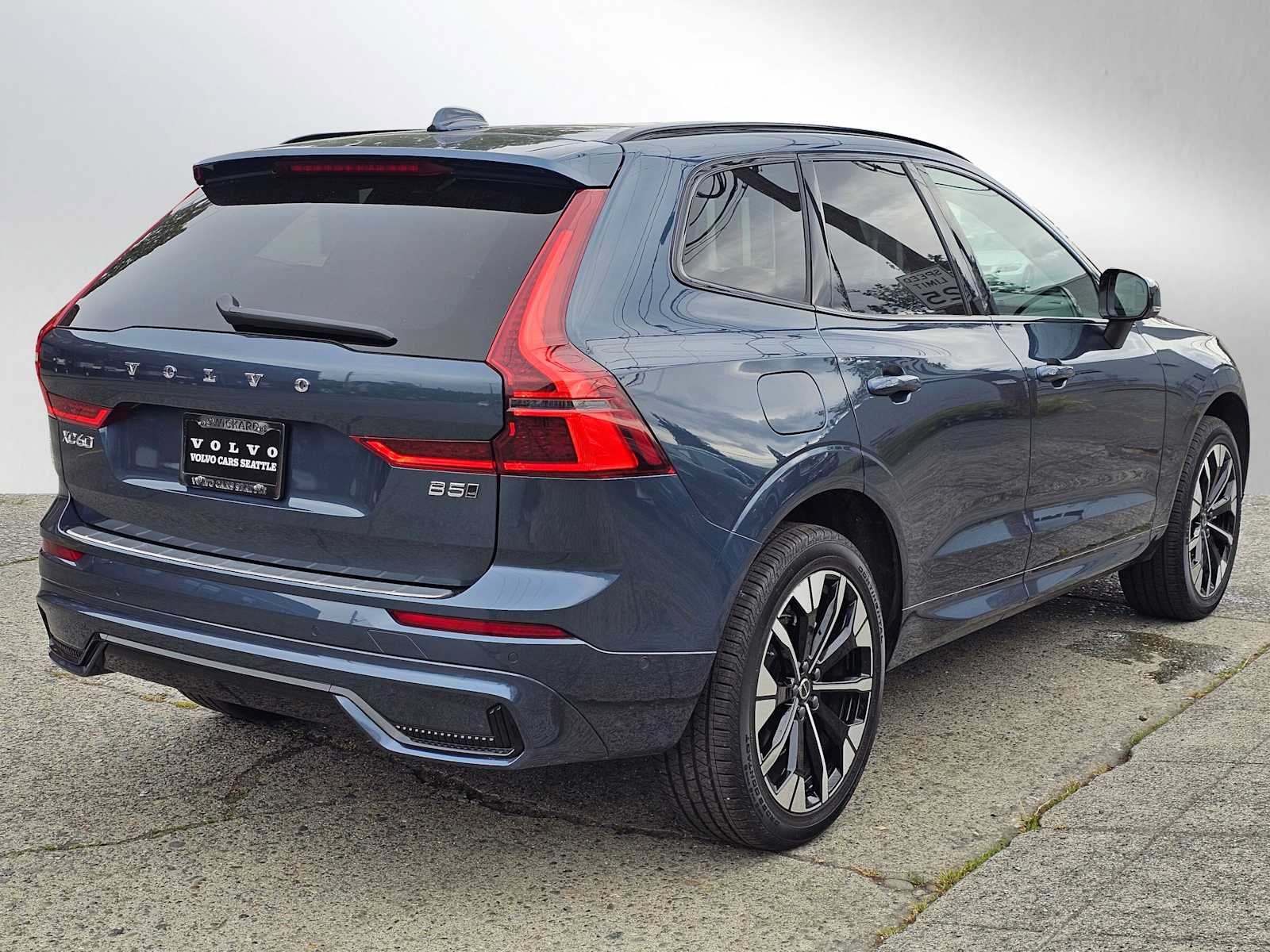 Certified 2026 Volvo XC60 B5 Plus w/ Protection Package Premier AWD/4WD image 3