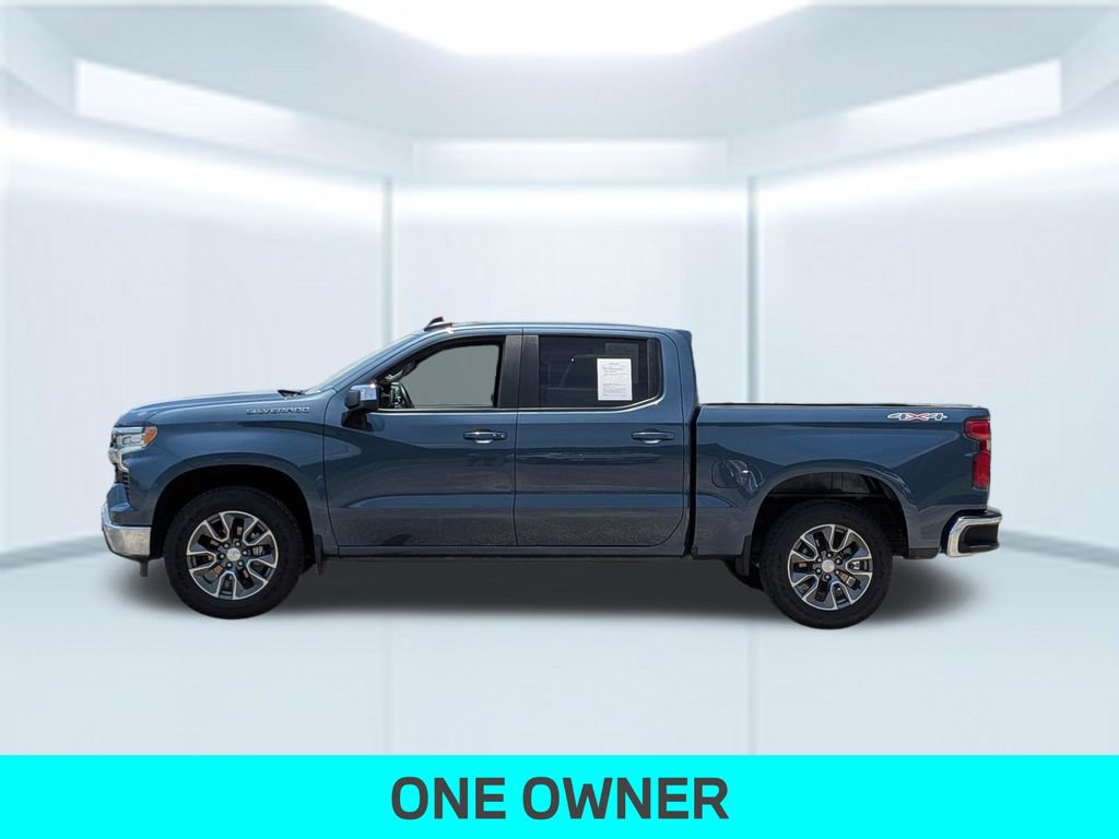 Used 2024 Chevrolet Silverado 1500 LT AWD/4WD image 2
