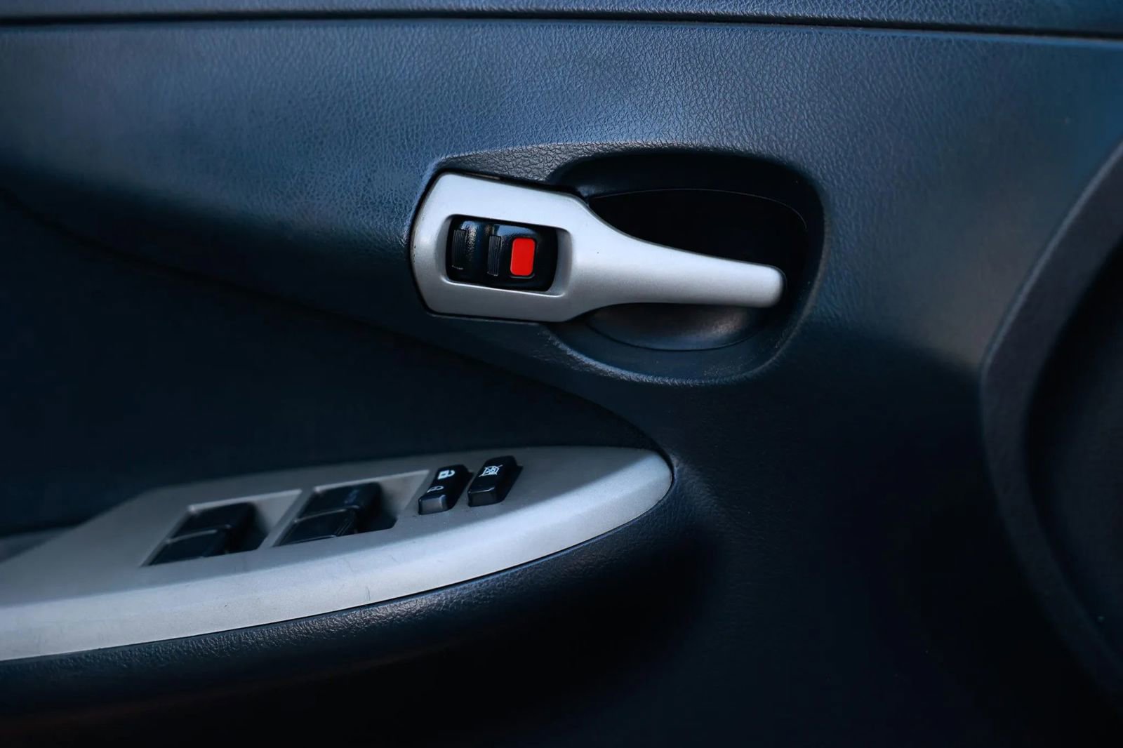 Used 2013 Toyota Corolla S Special Edition image 39