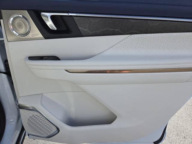 New 2026 Buick Enclave Avenir w/ Super Cruise Package FWD image 30
