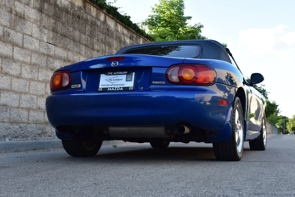Used 1999 MAZDA MX-5 Miata 10th Anniversary Edition RWD image 54