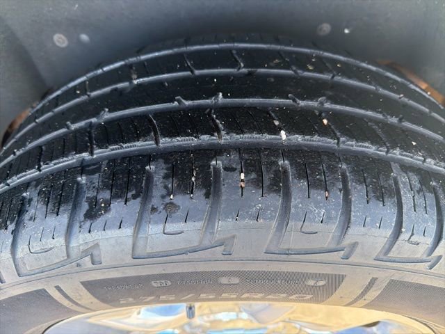 Used 2017 Chevrolet Tahoe LT w/ LT Signature Package image 8