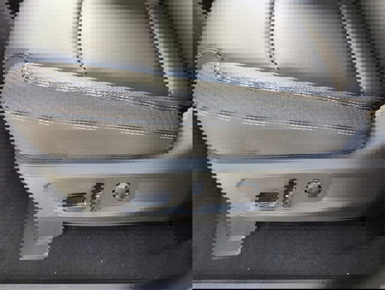 New 2025 Nissan Pathfinder SL image 14