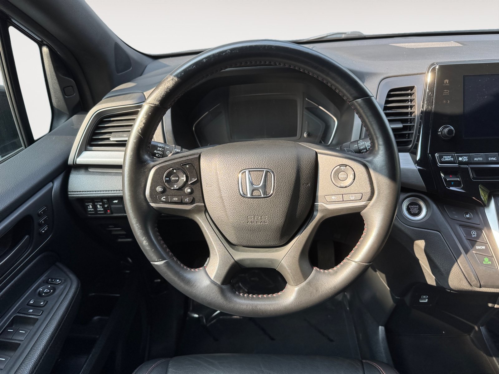 Used 2023 Honda Odyssey Sport image 12