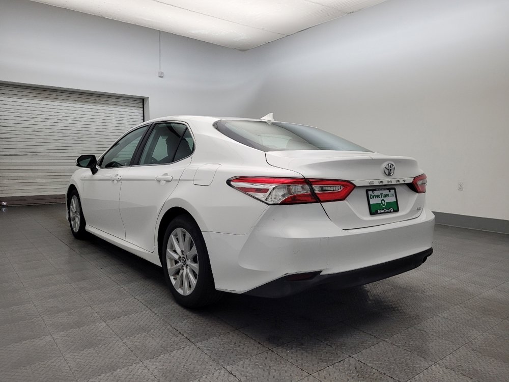 Used 2019 Toyota Camry LE image 5