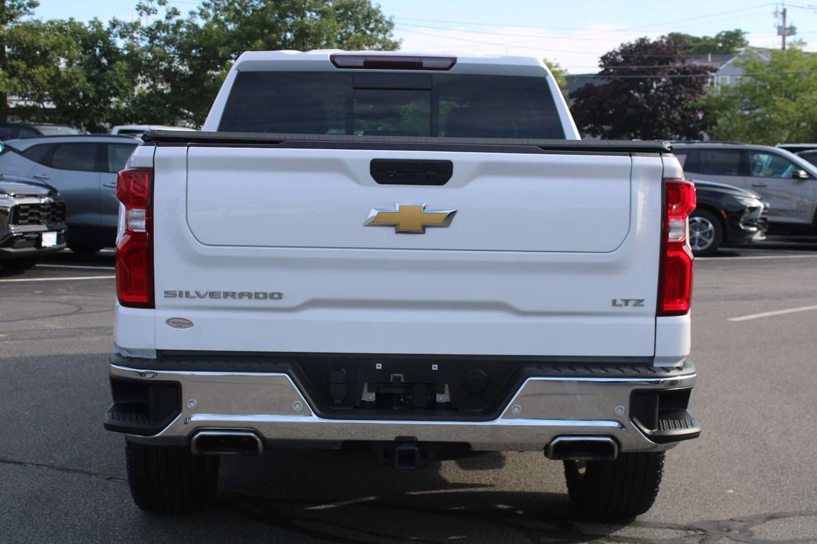 Certified 2021 Chevrolet Silverado 1500 LTZ w/ LTZ Premium Package AWD/4WD image 6