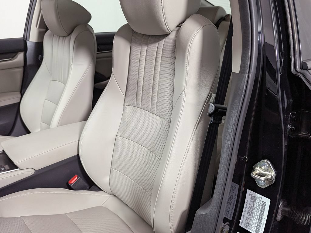 Used 2018 Honda Accord EX-L image 17
