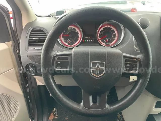 Used 2016 Dodge Grand Caravan SE w/ Quick Order Package 29E SE FWD image 15
