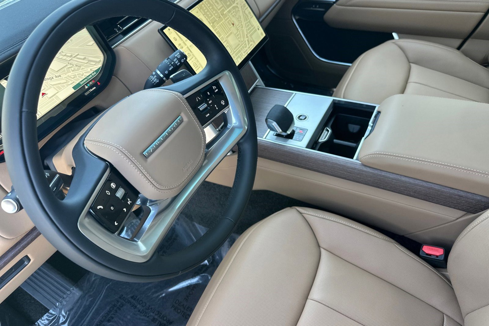 New 2026 Land Rover Range Rover Long Wheelbase SE image 5