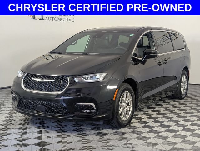 Certified 2026 Chrysler Pacifica Select FWD image 4