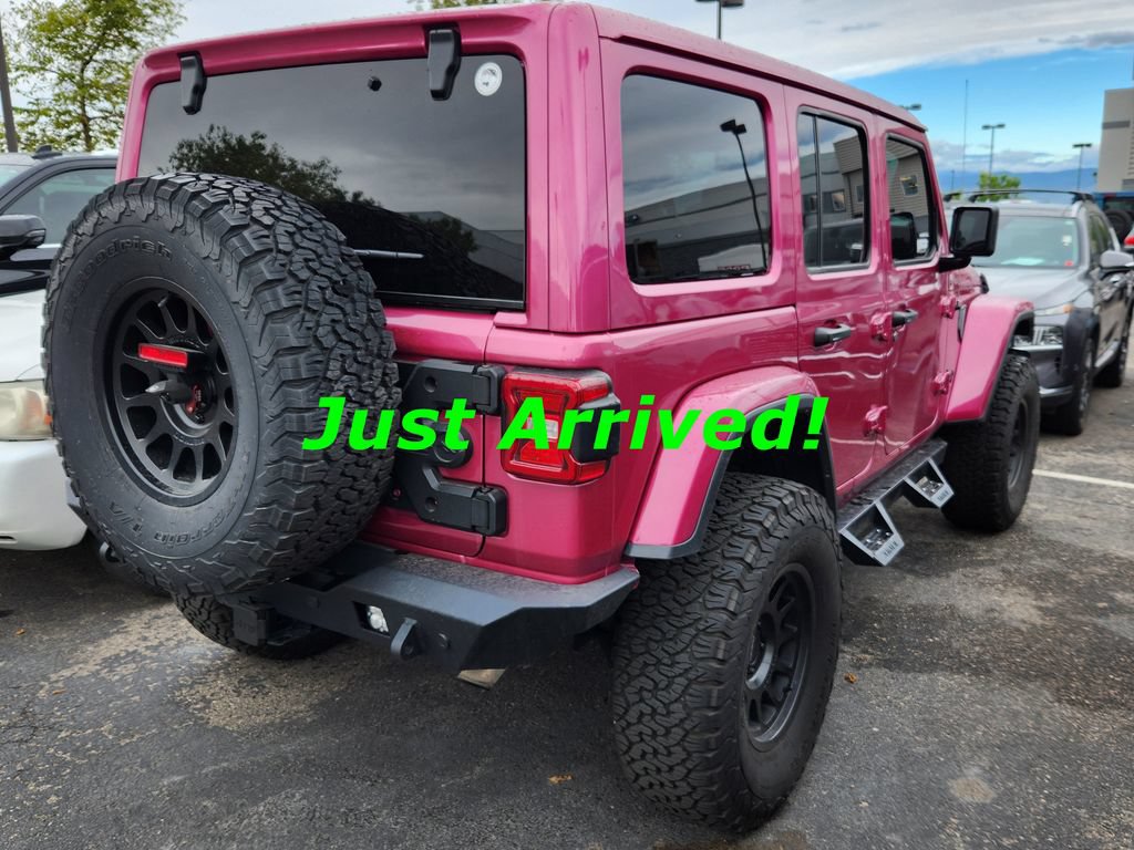 Used 2021 Jeep Wrangler Unlimited Sahara AWD/4WD image 3