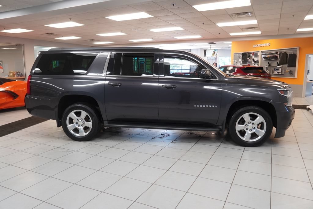 Used 2016 Chevrolet Suburban LT AWD/4WD image 7