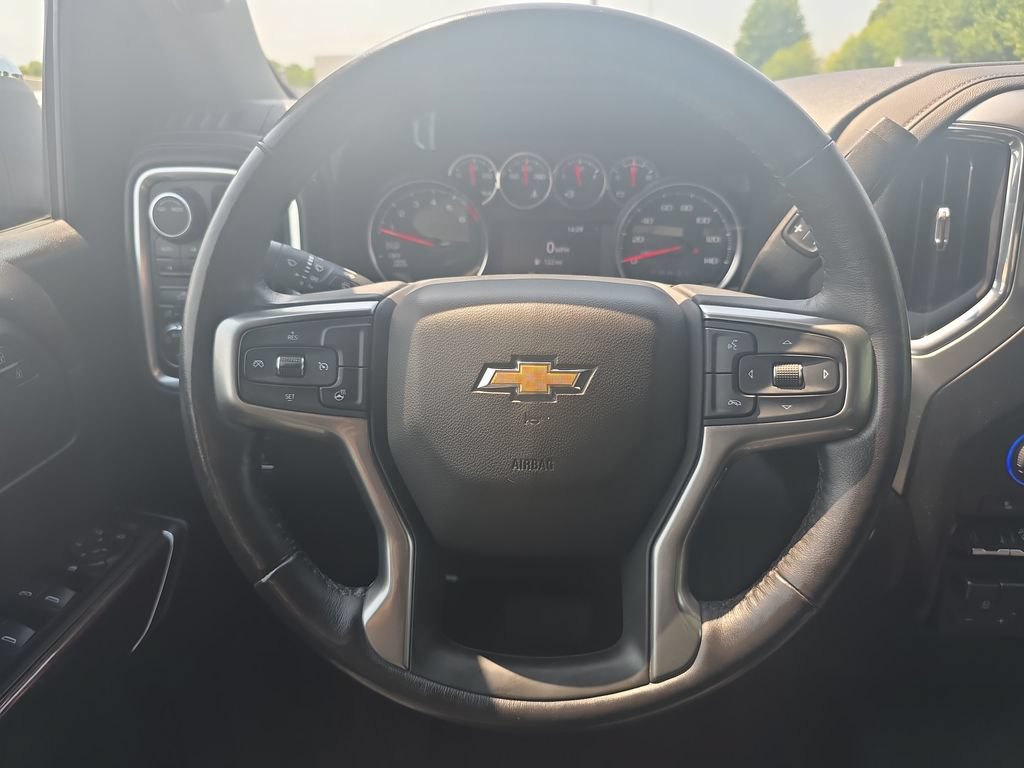 Used 2020 Chevrolet Silverado 1500 LT Trail Boss AWD/4WD image 15
