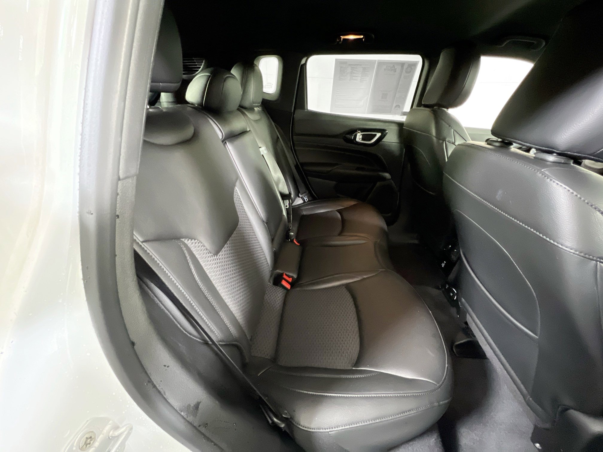 Used 2022 Jeep Compass Altitude w/ Convenience Group image 25