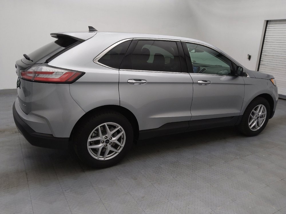 Used 2024 Ford Edge SEL image 10