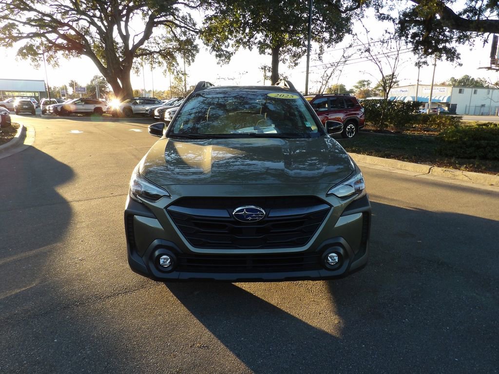 Used 2025 Subaru Outback Premium w/ Popular Package #1 image 4