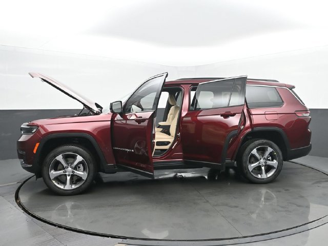 New 2025 Jeep Grand Cherokee L Limited w/ Luxury Tech Group II AWD/4WD image 57