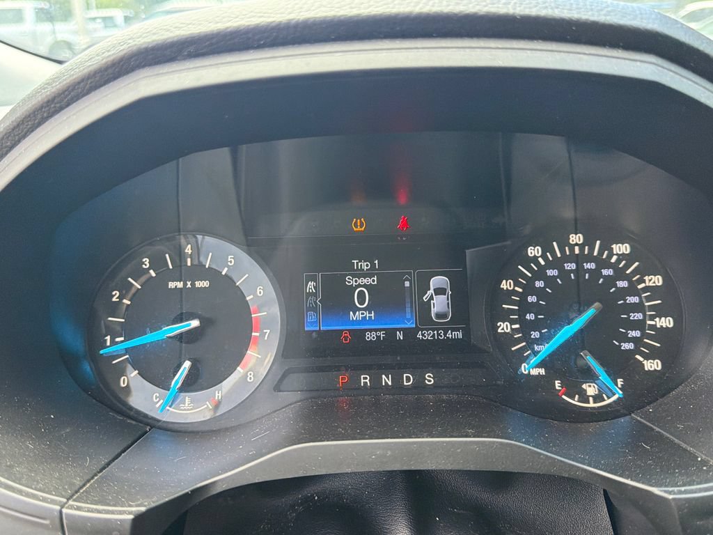 Used 2016 Ford Edge SE FWD image 21