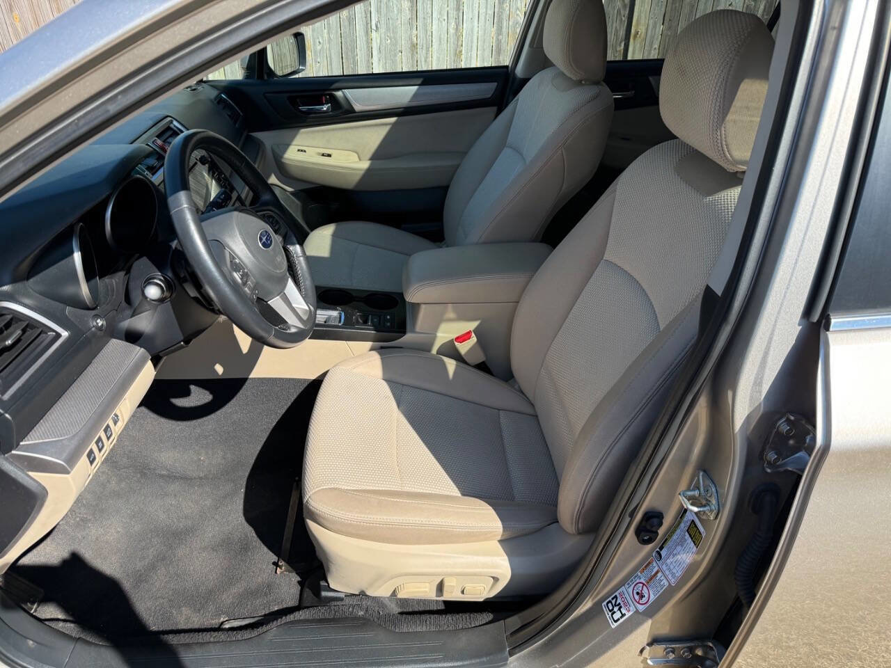 Used 2015 Subaru Outback 2.5i Premium image 11