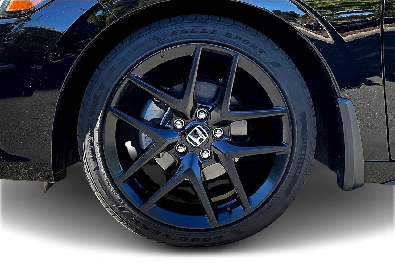 Used 2023 Honda Civic Sport image 29