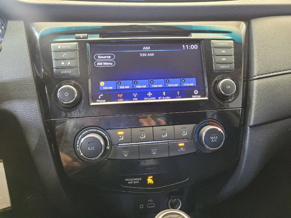 Used 2018 Nissan Rogue S image 25