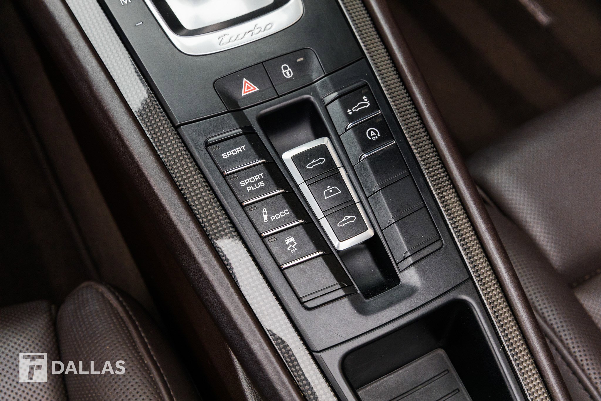 Used 2015 Porsche 911 Turbo S image 30