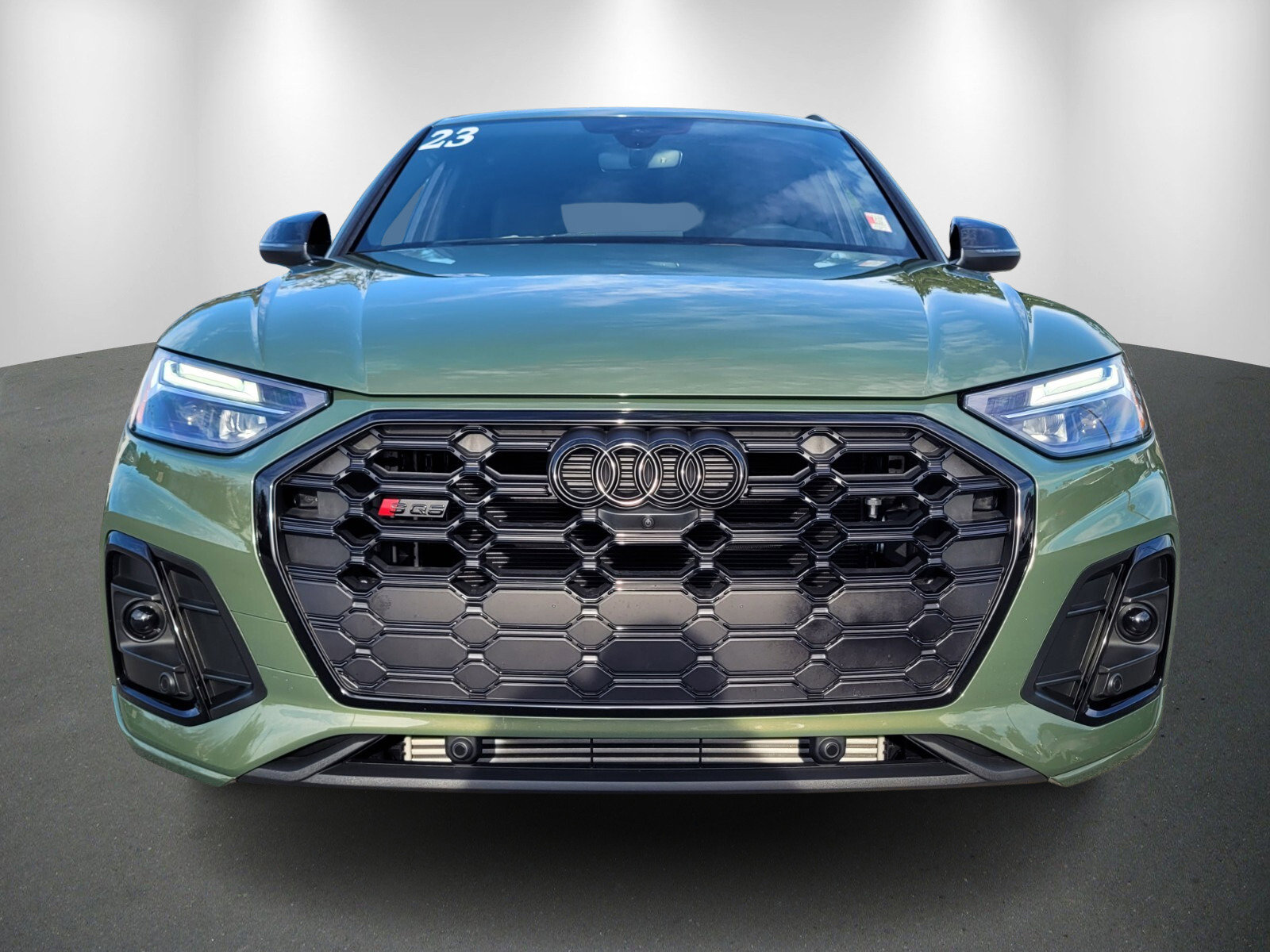 Used 2023 Audi SQ5 Premium Plus w/ Premium Plus Package image 2