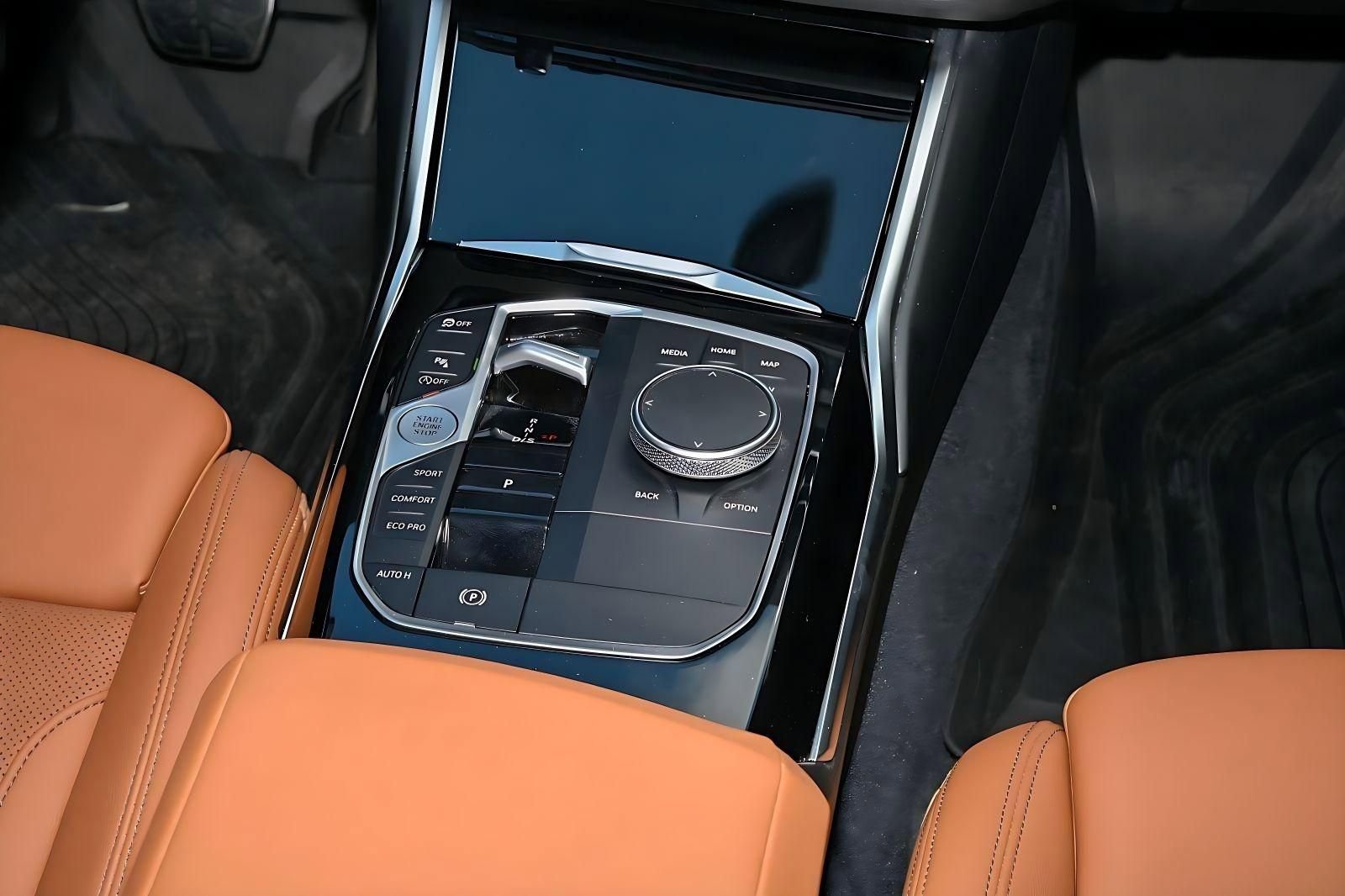 Used 2024 BMW 230i Coupe w/ Premium Package RWD image 18