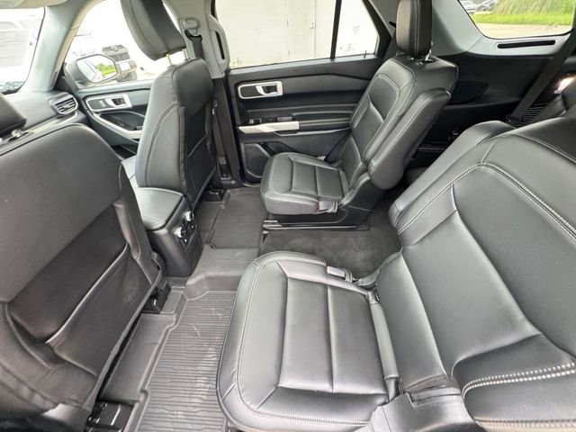 Used 2022 Ford Explorer XLT w/ Equipment Group 202A RWD image 30