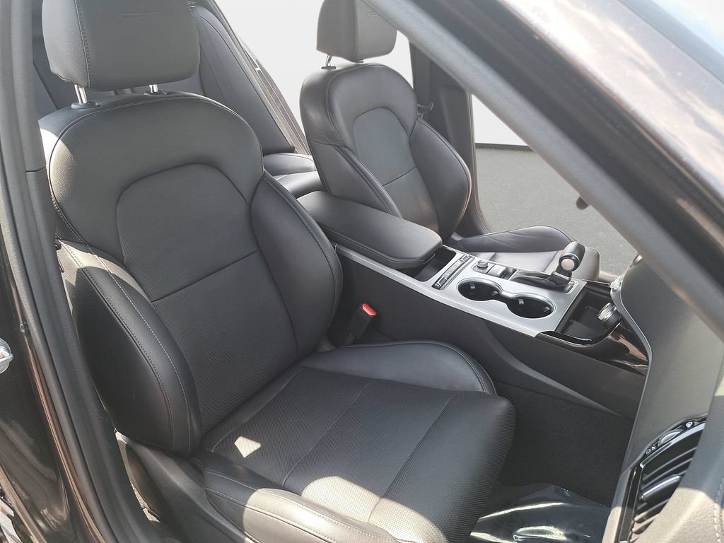 Used 2020 Kia Stinger GT1 AWD/4WD image 11