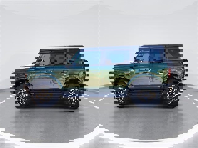 New 2025 Ford Bronco Outer Banks video 1