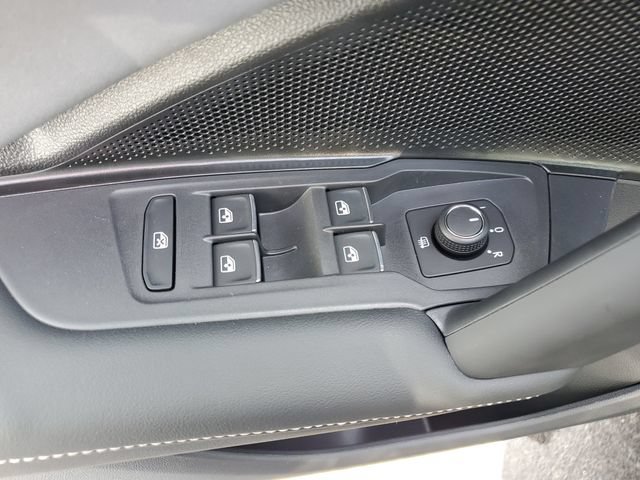 New 2026 Volkswagen Tiguan SE R-Line AWD/4WD image 16