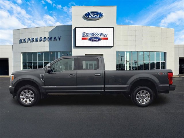 Used 2017 Ford F250 Platinum w/ Platinum Ultimate Package image 9
