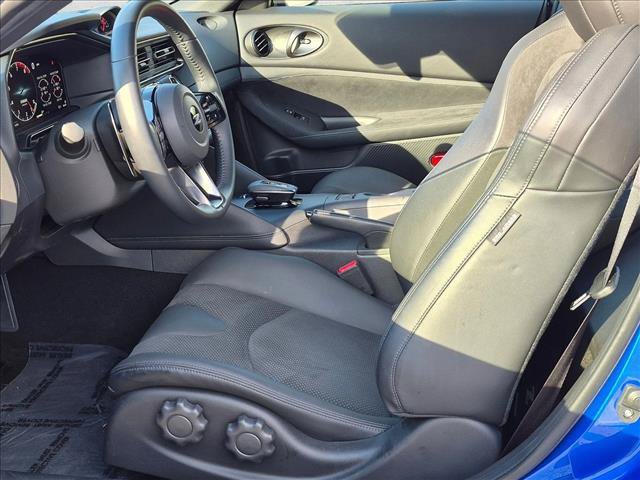 Used 2025 Nissan Z Performance w/ Floor Mat Package RWD image 17