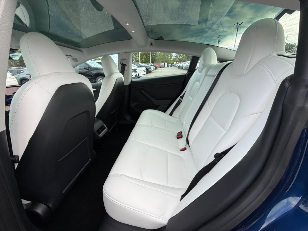 Used 2023 Tesla Model 3 Standard Range RWD image 22