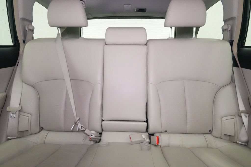 Used 2012 Subaru Outback 2.5i Limited w/ Moonroof Pkg AWD/4WD image 18