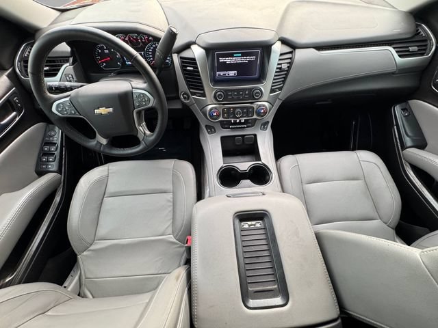 Used 2017 Chevrolet Suburban LT w/ Luxury Package RWD image 20
