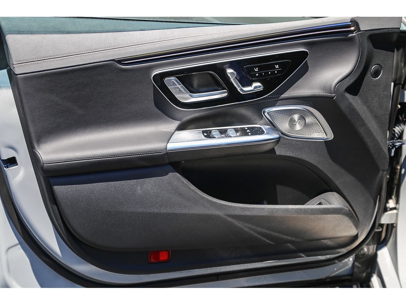 Used 2024 Mercedes-Benz EQE 350+ 4MATIC Sedan image 19
