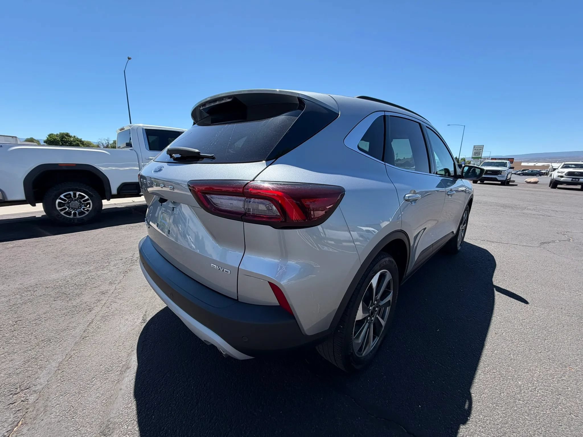 Used 2024 Ford Escape Platinum AWD/4WD image 6