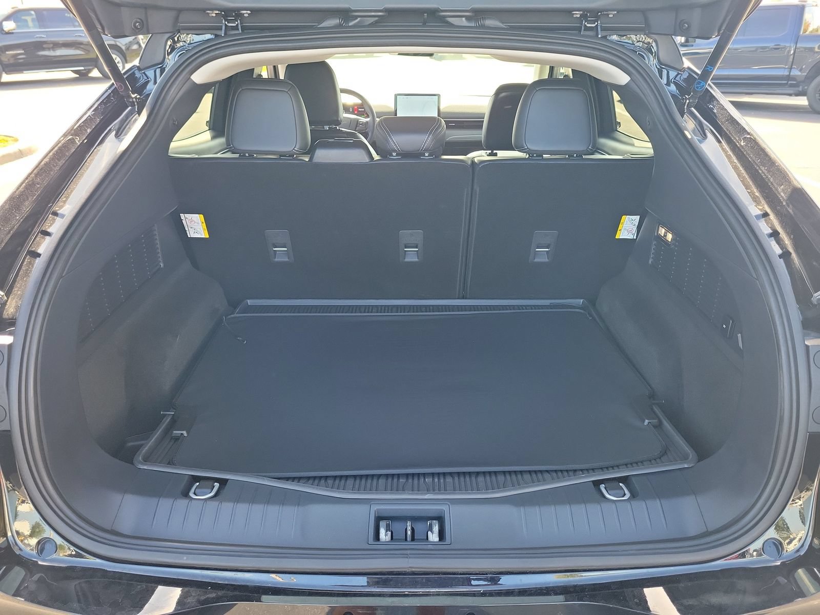 Certified 2025 Ford Mustang Mach-E Select RWD image 7