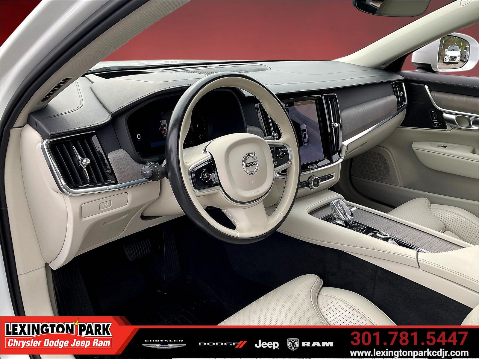 Used 2023 Volvo V90 B6 Cross Country Ultimate AWD/4WD image 16